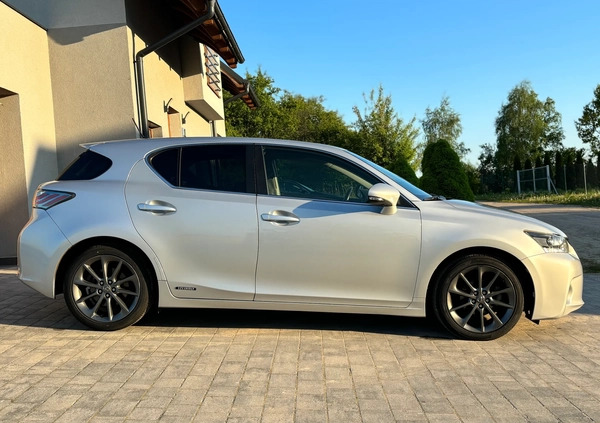 Lexus CT cena 43500 przebieg: 230000, rok produkcji 2011 z Poznań małe 232